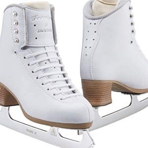 New Riedell Women's White Leather Boot Figure Ice Skates Model 117 Size 6.5 US.